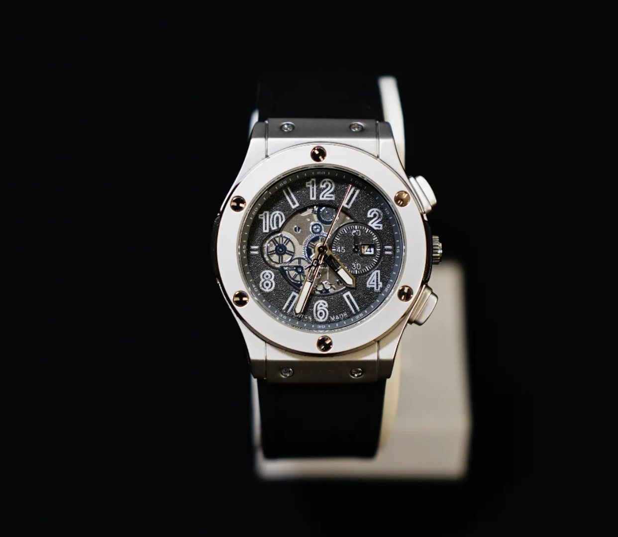 Noval Collection White Bezel Black Strap Luxury Chronograph Watch