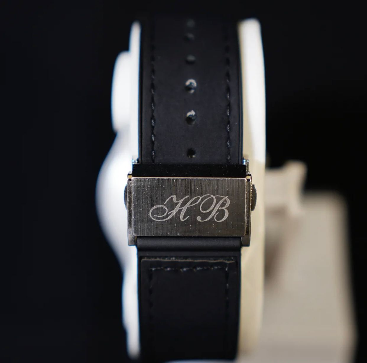 Noval Collection White Bezel Black Strap Luxury Chronograph Watch